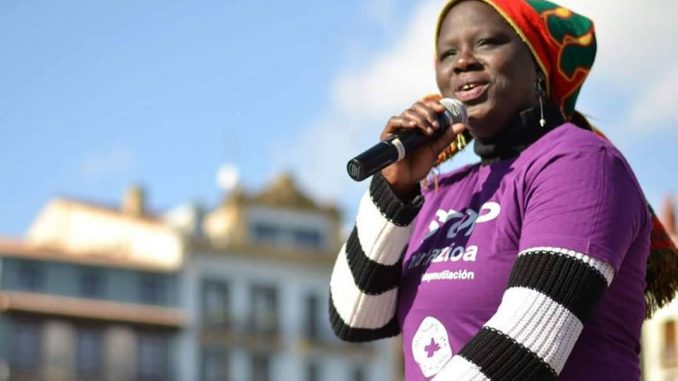 Fátima Djarra Sani lucha contra la mutilación genital femenina